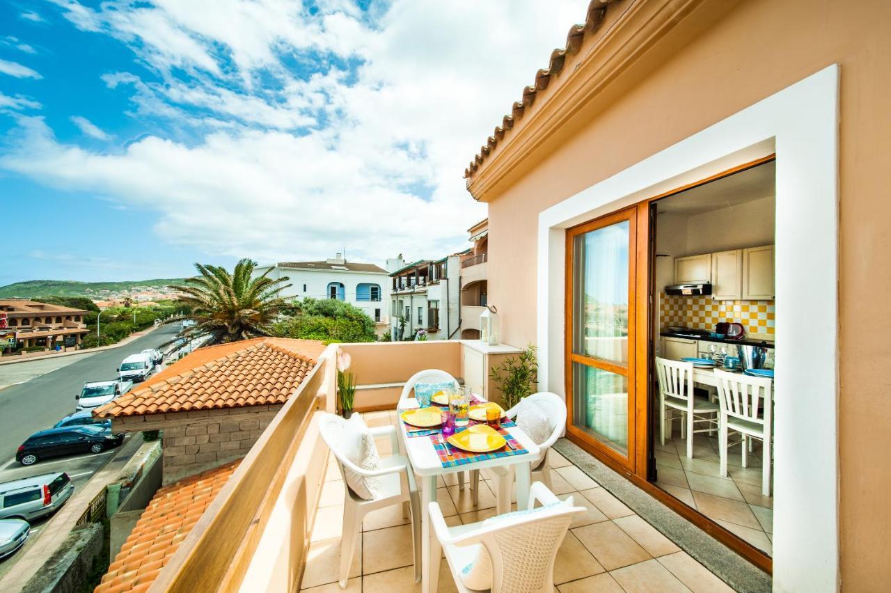 Ferienwohnung Casa Vacanze Il Grecale-A Pochi Passi Dal Mare Castelsardo Exterior foto